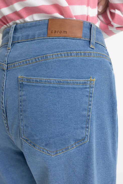 The Light Wash Straight Fit Jeans