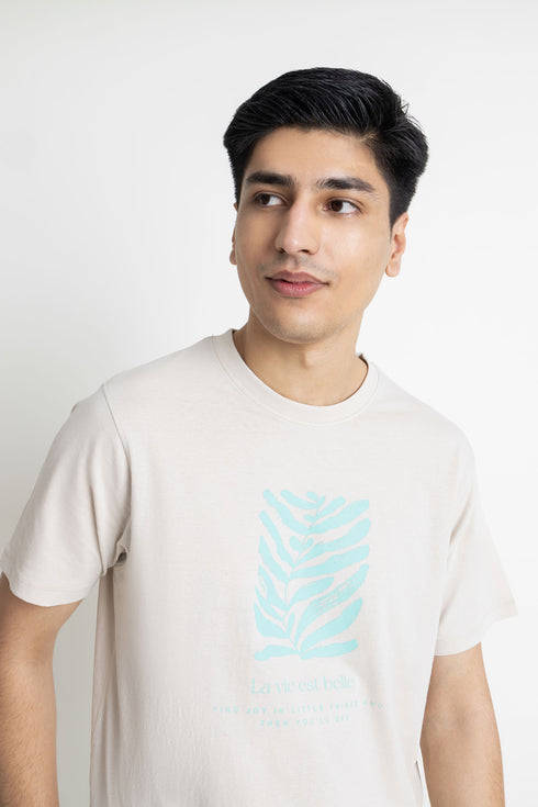La Vie Est Belle Graphic T-Shirt