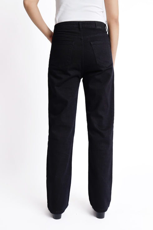The Straight Fit Black Jeans