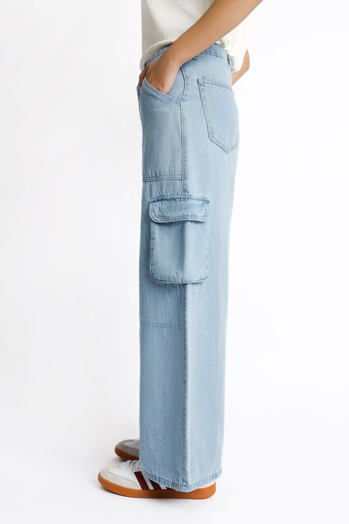 The Light Wash Wide Leg Cargo Jeans