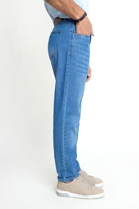 The Light Wash Tapered Fit Jeans