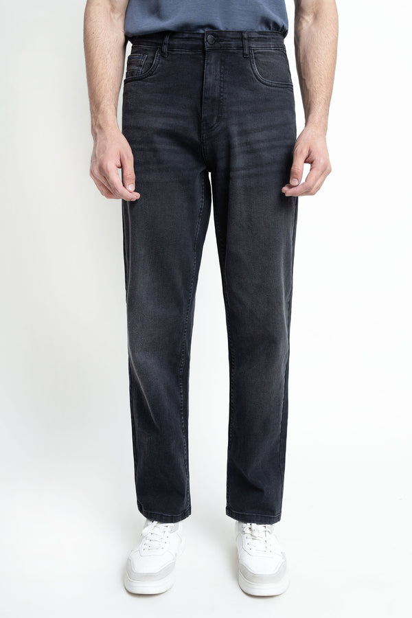 The Black Tapered Fit Jeans