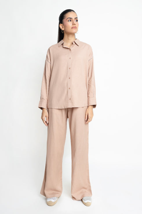 The Mocha Mouse Oversized Linen Shirt