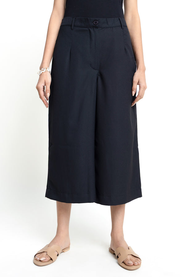 The Black Mid-Rise Culottes