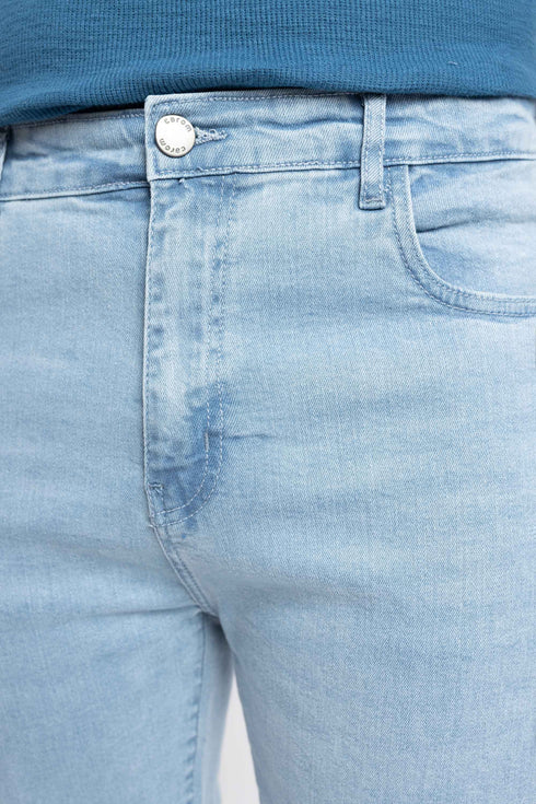 The Light Wash Tapered Fit Jeans