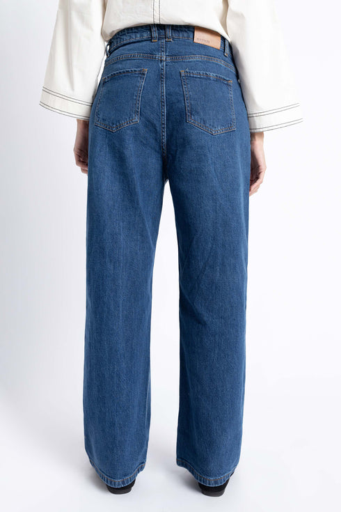 The Dark Wash Straight Fit Jeans