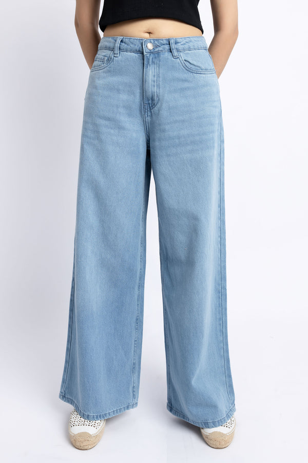 The Light Wash Wide Leg Jeans
